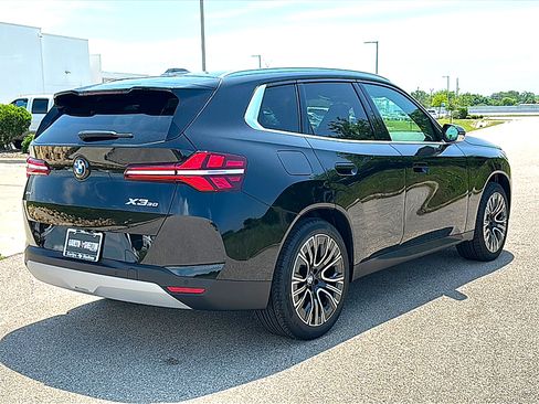New 2026 BMW X3 xDrive30i w/ Premium Package AWD/4WD image 8
