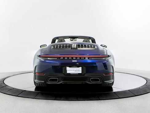 Certified 2026 Porsche 911 Carrera RWD image 6