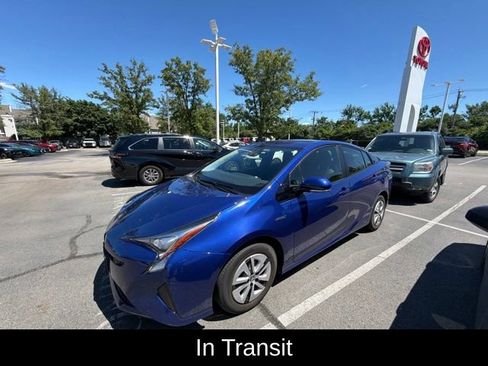 Used 2017 Toyota Prius Two w/ Prius Two Safety Plus Package FWD image 1