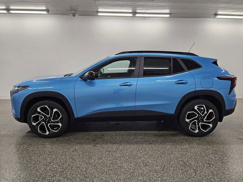 New 2026 Chevrolet Trax RS w/ Sunroof Package image 8