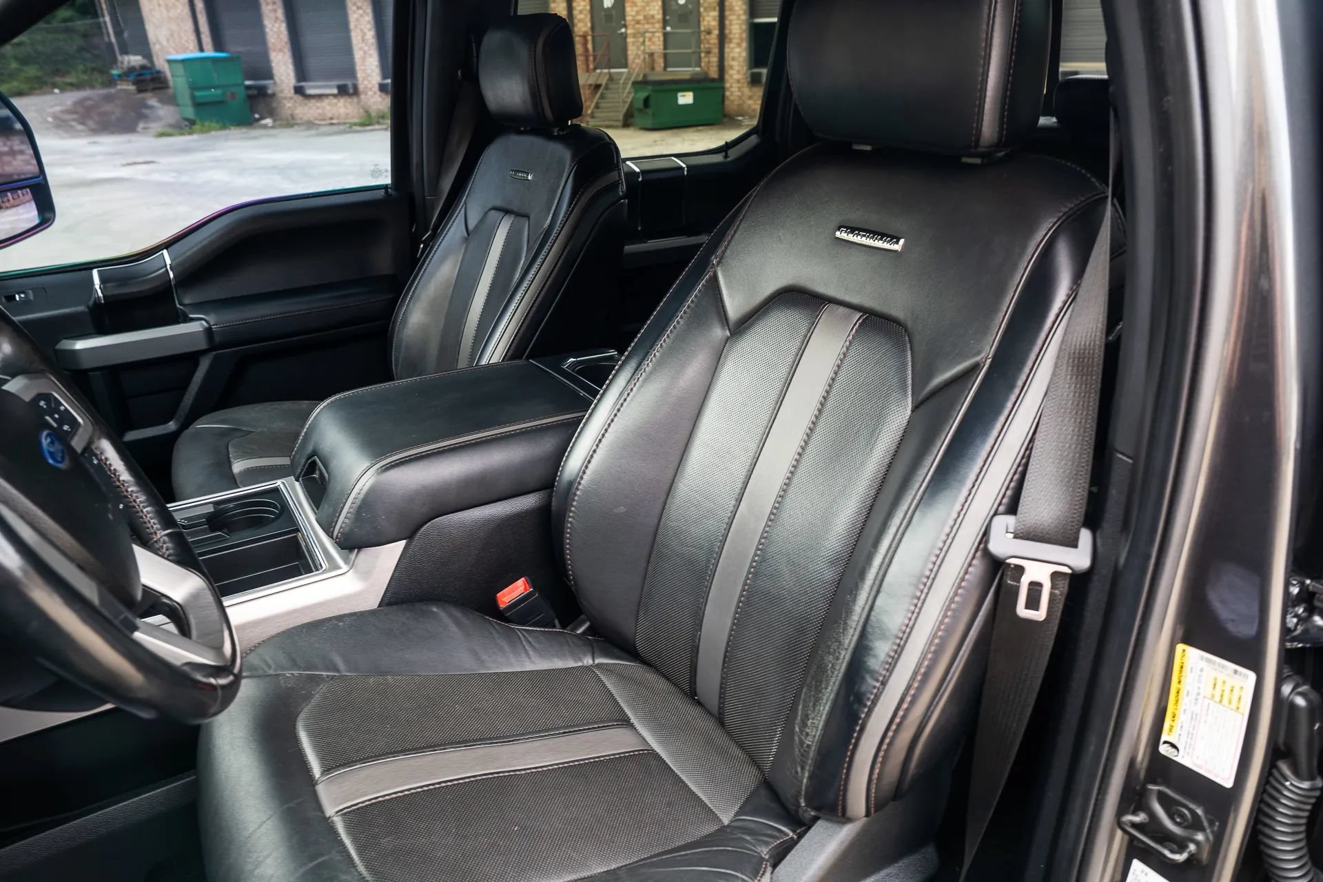Used 2019 Ford F350 Platinum w/ Platinum Ultimate Package AWD/4WD image 21