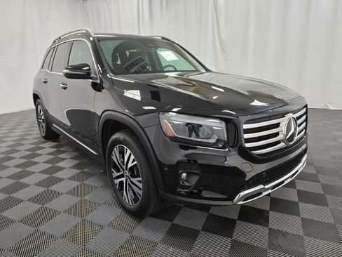 Certified 2025 Mercedes-Benz GLB 250 4MATIC image 8