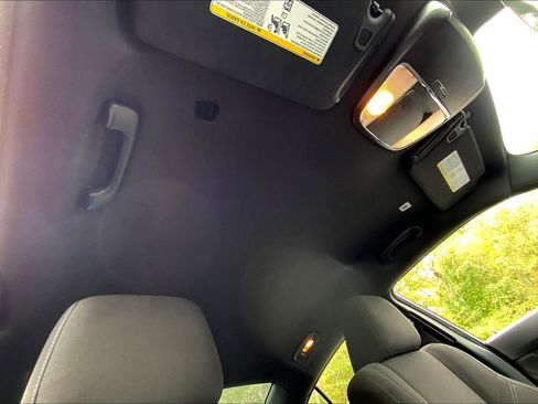 Used 2023 Dodge Charger SXT image 24