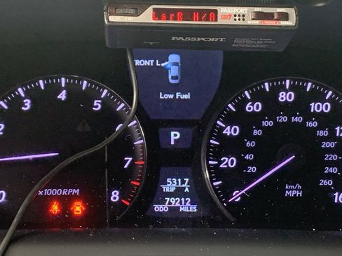 Used 2010 Lexus LS 460 L RWD image 23