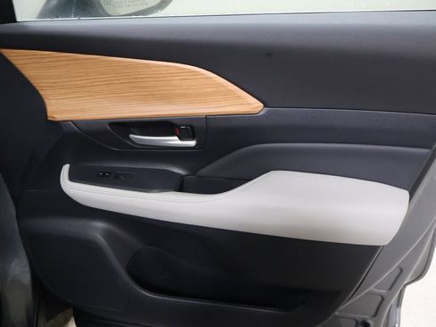 New 2026 Toyota Grand Highlander AWD image 20