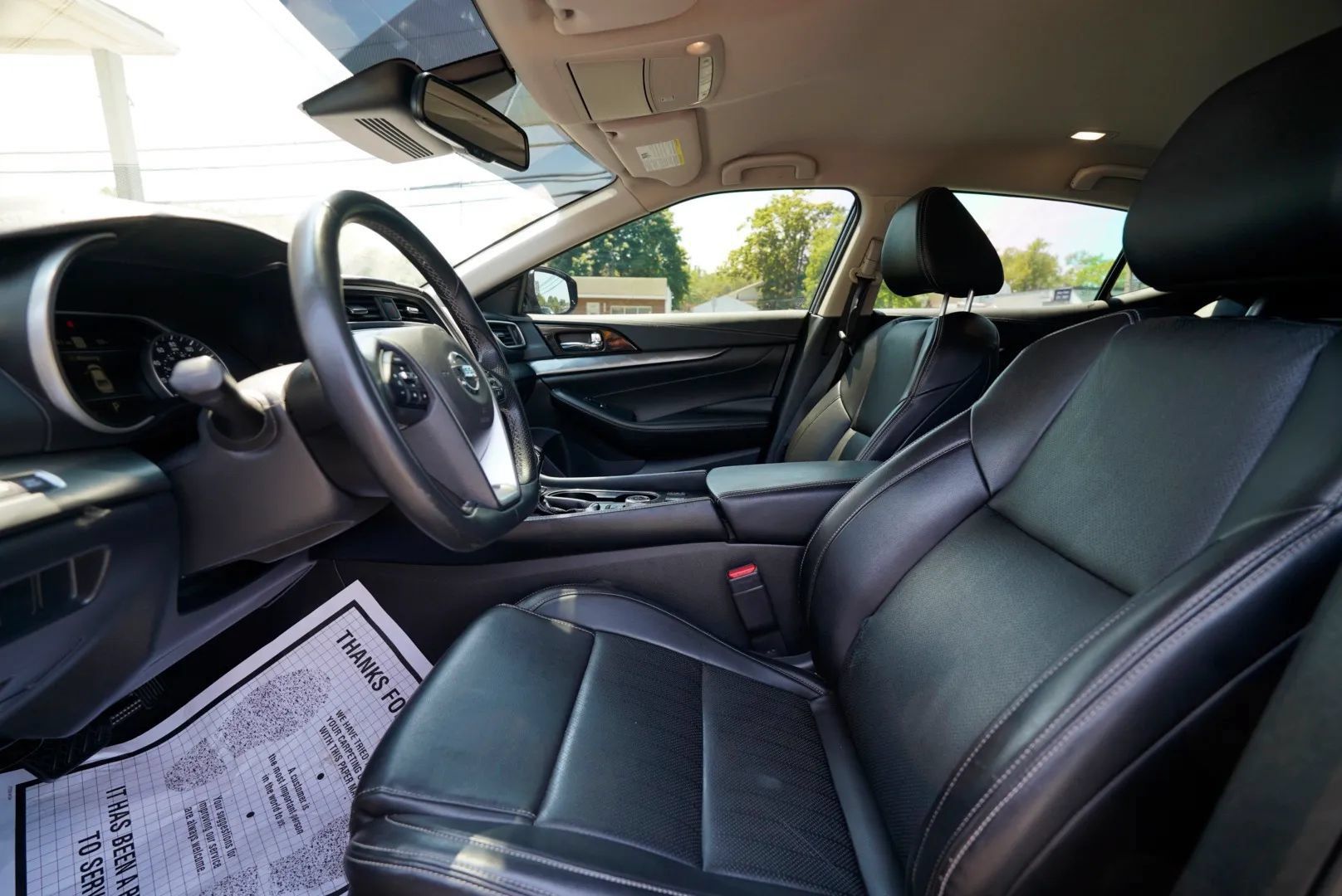 Used 2022 Nissan Maxima SV w/ Floor Mat Group FWD image 22
