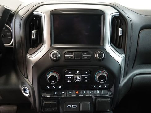 Used 2020 Chevrolet Silverado 2500 LTZ AWD/4WD image 15