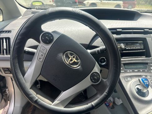 Used 2010 Toyota Prius Two FWD image 6