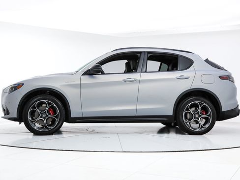 New 2026 Alfa Romeo Stelvio Sprint w/ Convenience Package AWD/4WD image 2