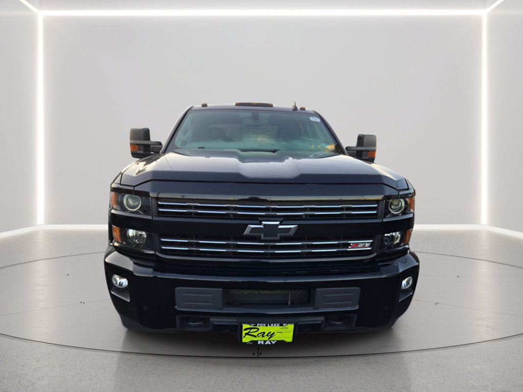 Used 2016 Chevrolet Silverado 2500 LT w/ Midnight Edition AWD/4WD image 2