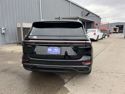 Used 2024 Lincoln Nautilus Black Label w/ Jet Appearance Package (87T) image 4