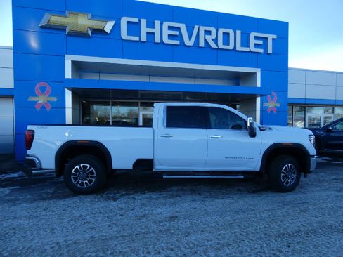 New 2026 GMC Sierra 3500 SLT w/ SLT Premium Package image 2