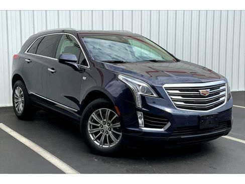 Used 2018 Cadillac XT5 Luxury w/ Driver Awareness Package image 33