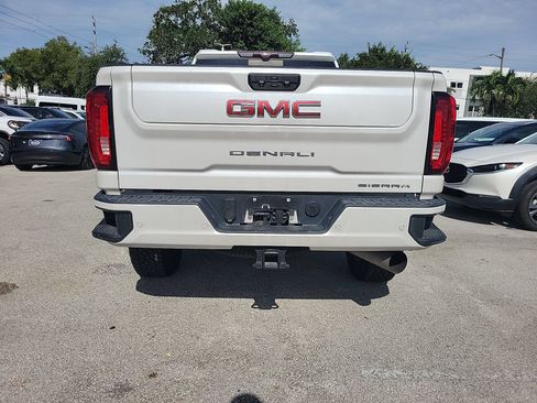 Used 2021 GMC Sierra 2500 Denali w/ Denali Ultimate Package AWD/4WD image 12