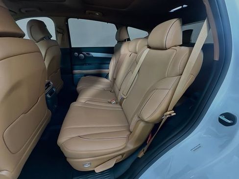 Certified 2025 Genesis GV80 3.5T Advanced image 25