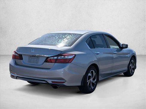 Used 2016 Honda Accord LX image 5