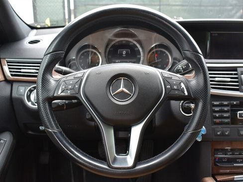 Used 2013 Mercedes-Benz E 350 BlueTEC Sedan image 15
