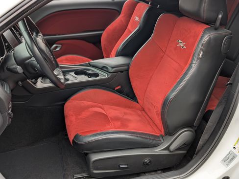 Used 2015 Dodge Challenger R/T Plus image 16