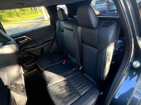 New 2025 Mitsubishi Outlander SEL image 10