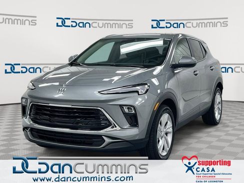 Used 2024 Buick Encore GX Preferred image 1