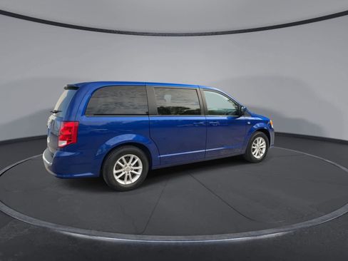 Used 2019 Dodge Grand Caravan SE FWD image 8
