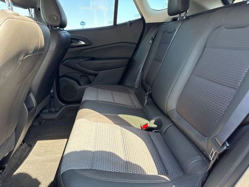 Used 2024 Chevrolet Trax LT image 10