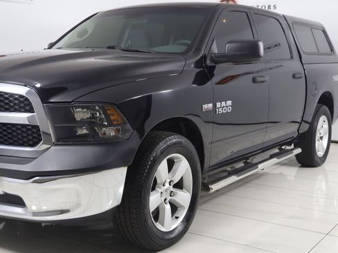 Used 2018 RAM 1500 Classic SLT image 48