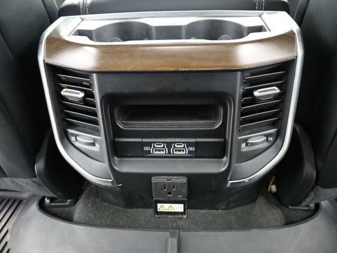 Used 2022 RAM 1500 Laramie AWD/4WD image 26