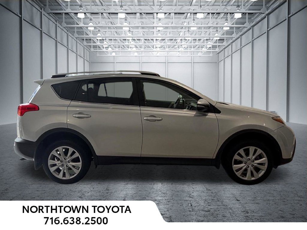 Used 2014 Toyota RAV4 Limited AWD/4WD image 26
