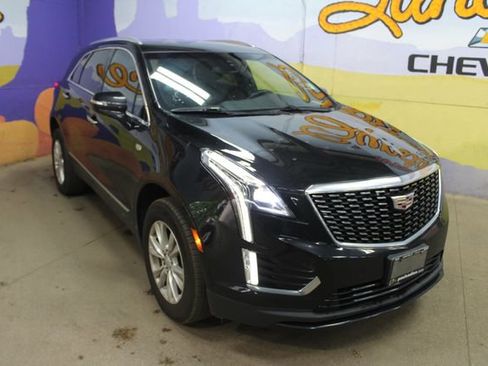 Used 2023 Cadillac XT5 Luxury AWD/4WD image 2