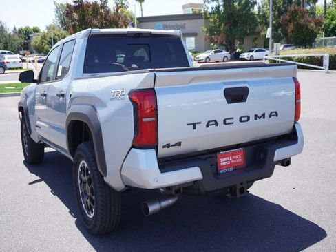 New 2026 Toyota Tacoma TRD Off-Road AWD/4WD image 10