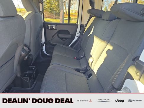 New 2026 Jeep Gladiator Sport image 25