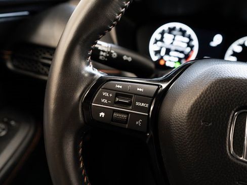 Certified 2025 Honda HR-V Sport image 19