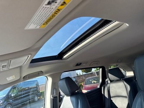 Used 2025 Honda Odyssey EX-L image 15