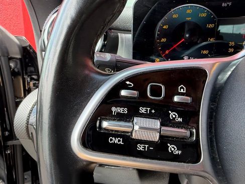 Used 2021 Mercedes-Benz CLA 250 4MATIC w/ Premium Package image 18