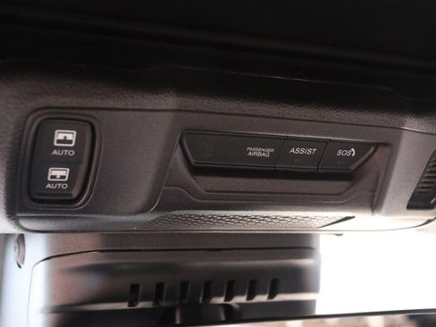 Used 2025 Jeep Wrangler Unlimited Rubicon image 10