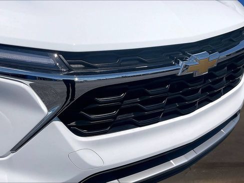 New 2026 Chevrolet Trax LT w/ Driver Confidence Package FWD image 16