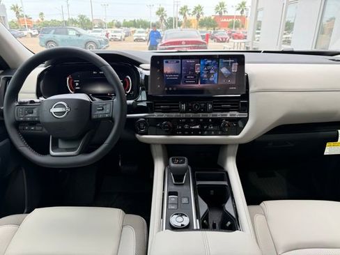 New 2026 Nissan Pathfinder SL AWD/4WD image 27
