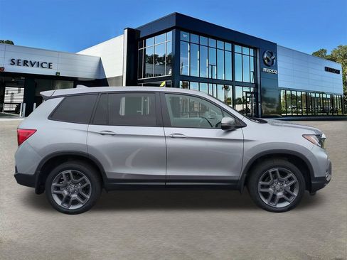 Used 2023 Honda Passport EX-L image 3