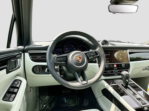 New 2026 Porsche Macan AWD/4WD image 25