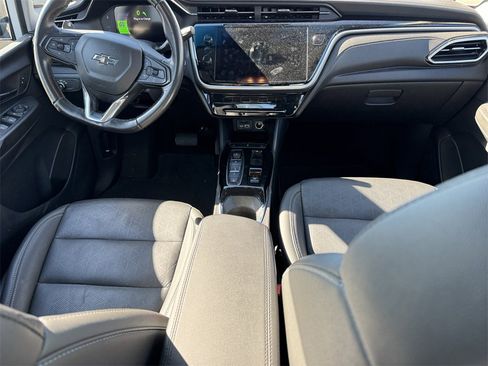 Used 2023 Chevrolet Bolt LT image 6