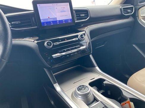 Used 2023 Ford Explorer Limited image 49