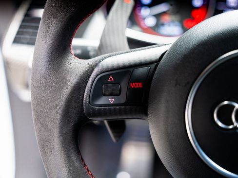 Used 2014 Audi R8 V10 image 59