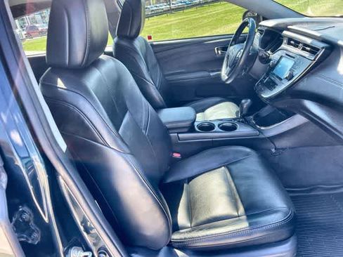Used 2016 Toyota Avalon Limited image 12