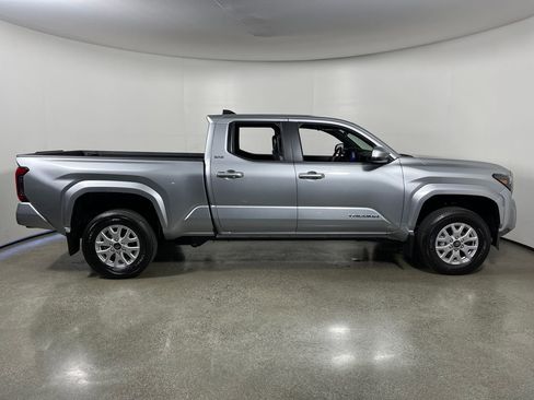 New 2026 Toyota Tacoma SR5 RWD image 2