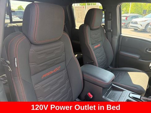 Used 2023 Nissan Frontier PRO-4X w/ Pro Convenience Package AWD/4WD image 22