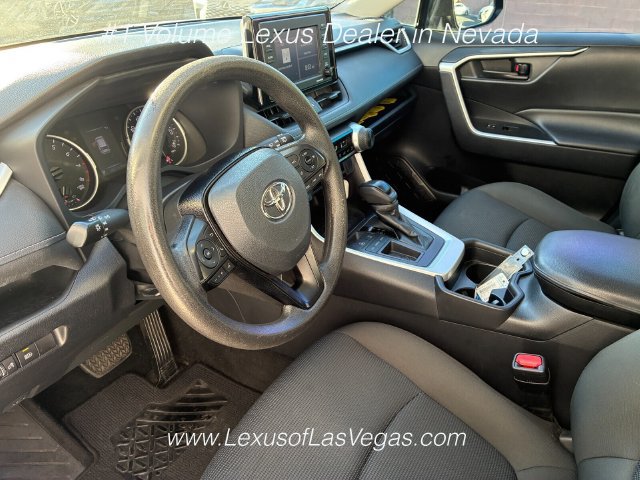 Used 2021 Toyota RAV4 LE w/ Carpet Mat Package (TMS) FWD image 4