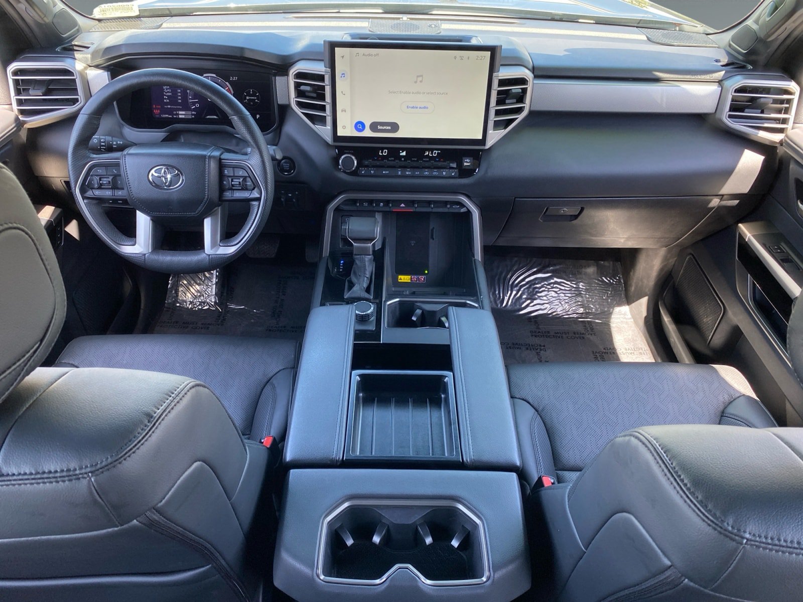 Used 2025 Toyota Tundra Limited AWD/4WD image 10