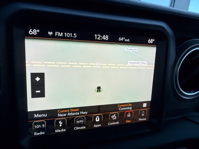 Used 2018 Jeep Wrangler Unlimited Sahara AWD/4WD image 14