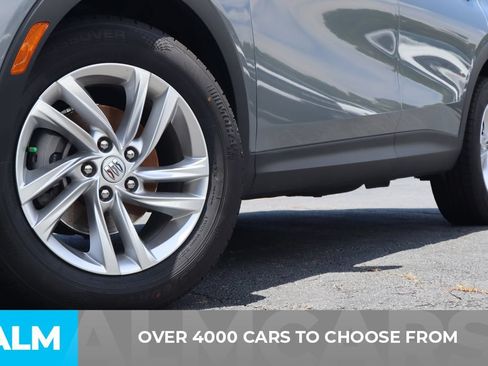 Used 2025 Buick Envista Preferred FWD image 3